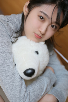 女子称全裸做按摩遭陌生大叔闯入